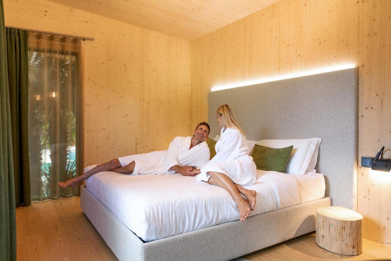 Treelodgy, The Tree House Hotel Riva del Garda Ngoại thất bức ảnh